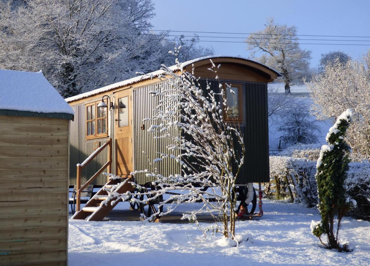 Woody'S Retreat Hotel Bolton by Bowland Bagian luar foto